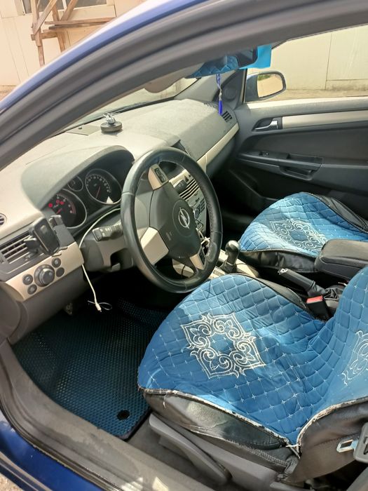 Продам Опель астра Аш 2008