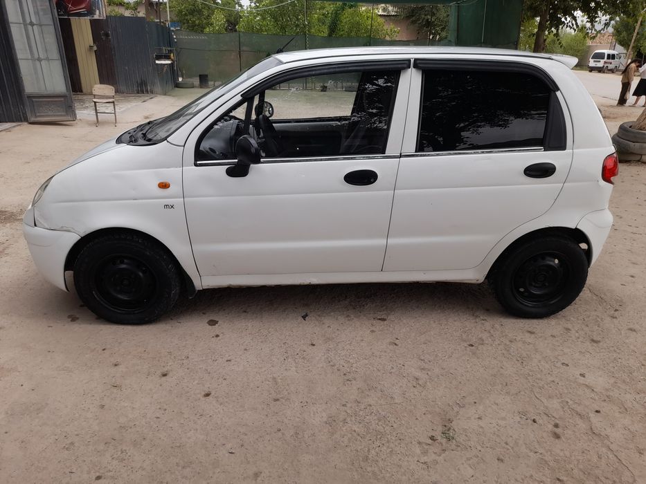 Matiz sotiladi 2010 mix metan