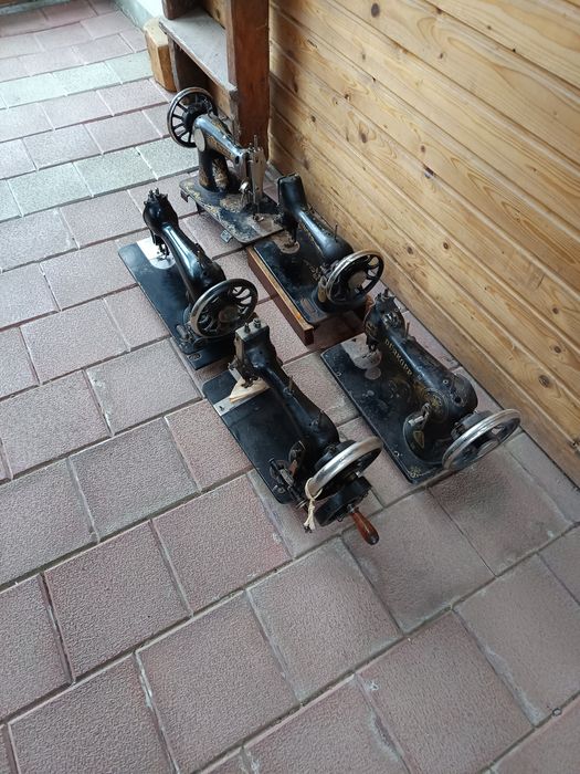 Mașină de cusut 3 bucati - decoratiune