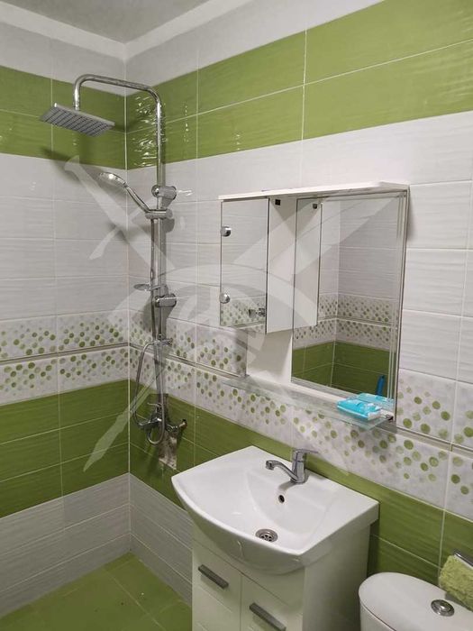 Тристаен апартамент в кв. Изток, град Перник № 100112