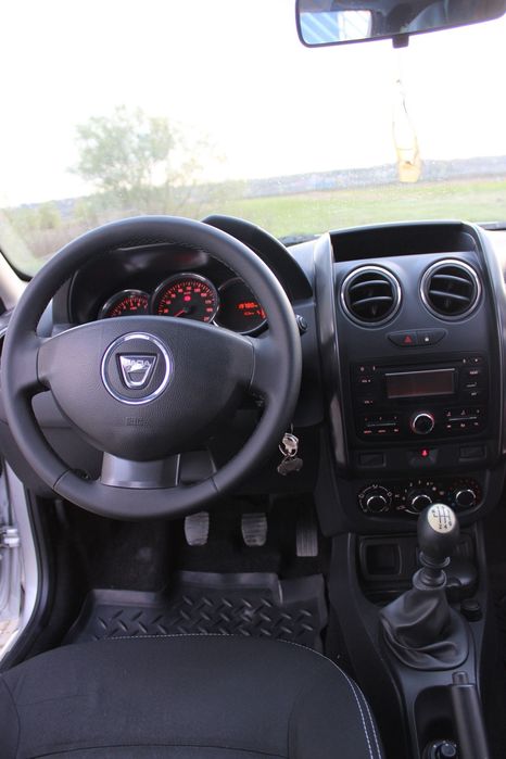 Dacia Duster 2x4  Anul fabricației 2014