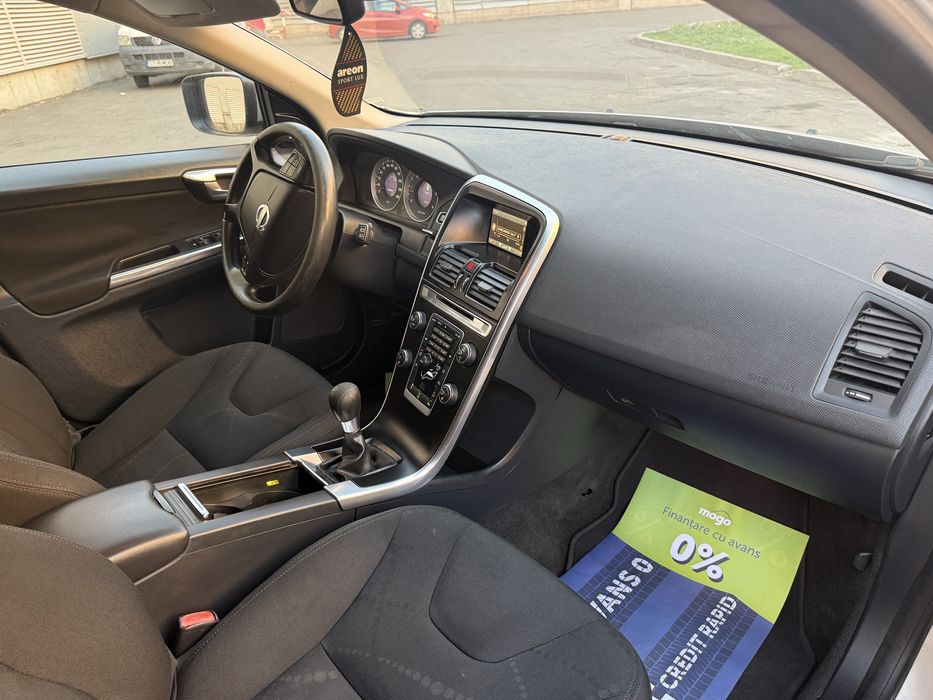 Volvo Xc60•2013•2.4Diesel•Xenon•Rate direct la parc•FinantareVariante