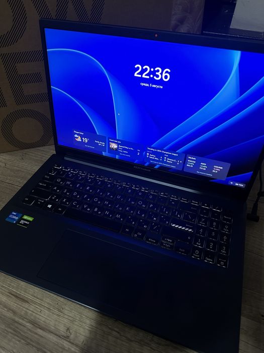 Продам ноут asus vivobok