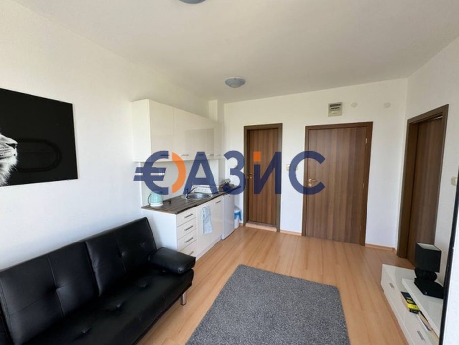 Продава се Двустаен апартамент в к.к. Слънчев бряг - 35 кв.м за 1200 €/кв.м - Снимка #3