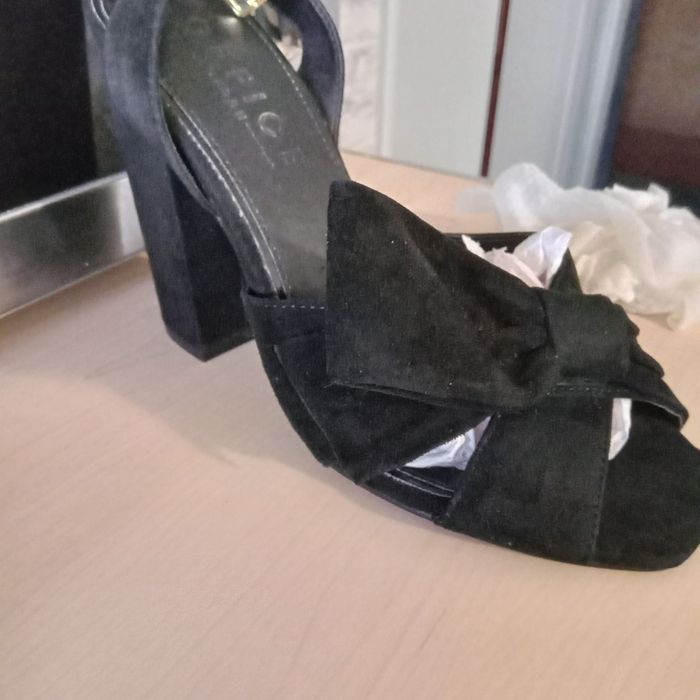 Дамски обувки естествен велур