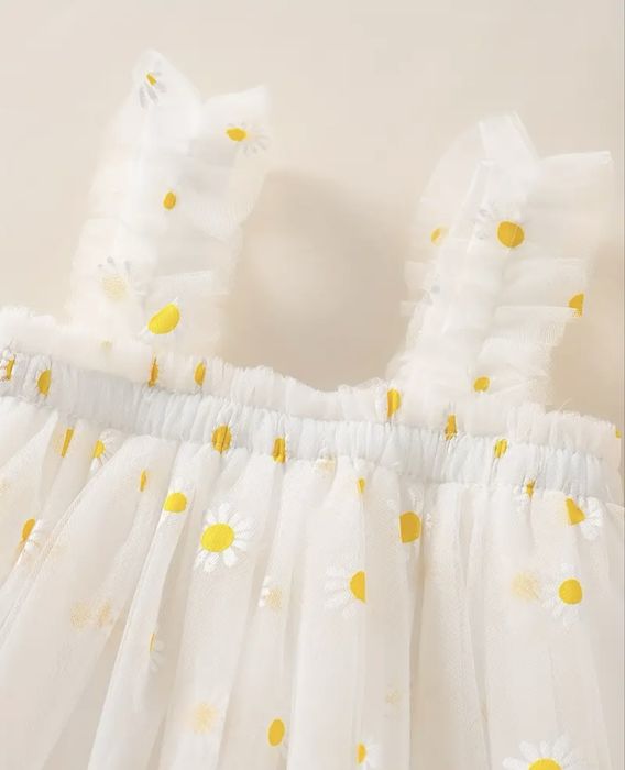 Нежное платье с ромашками (белое)