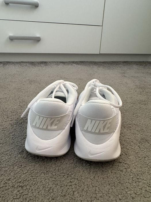 Спортни обувки Nike