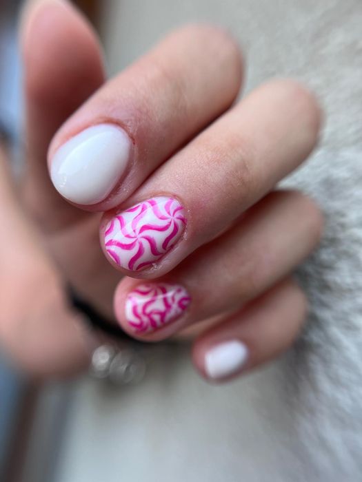 Execut manichiură cu gel ,poligel,și ojă semipermamentă