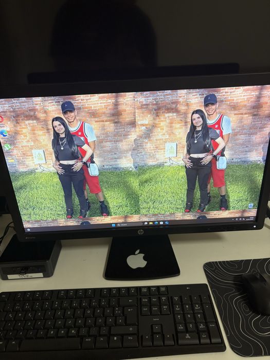Vand monitor folosit Hp