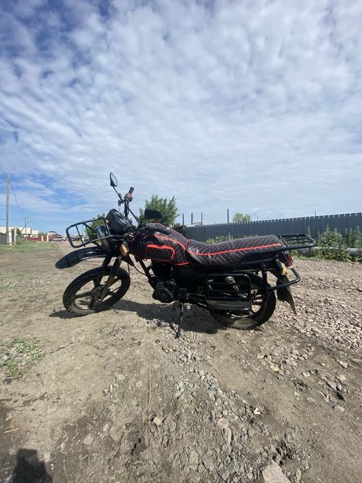 Мотоцикл 200 куб в хорошем состояние