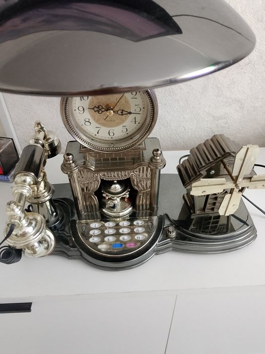 Продам часы сувенирные