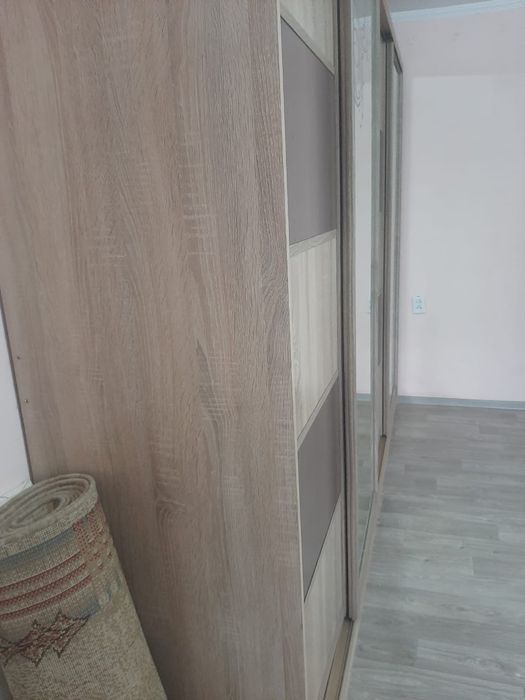 продам шкаф-купе в отличном состоянии