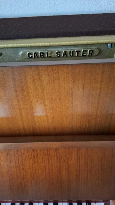 Акустично пиано Carl Sauter