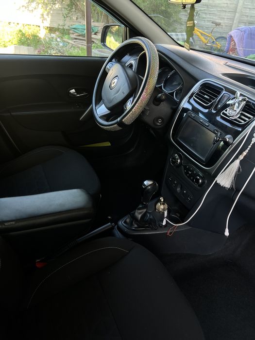 Renault sandero stepway (2018г).
