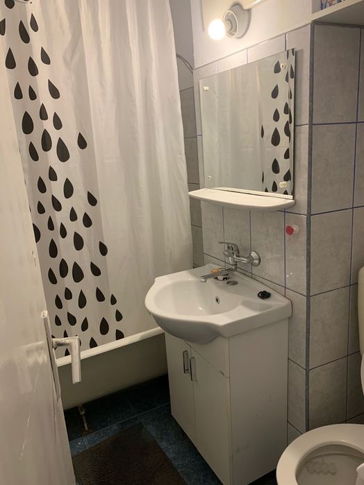 Garsonieră de vânzare