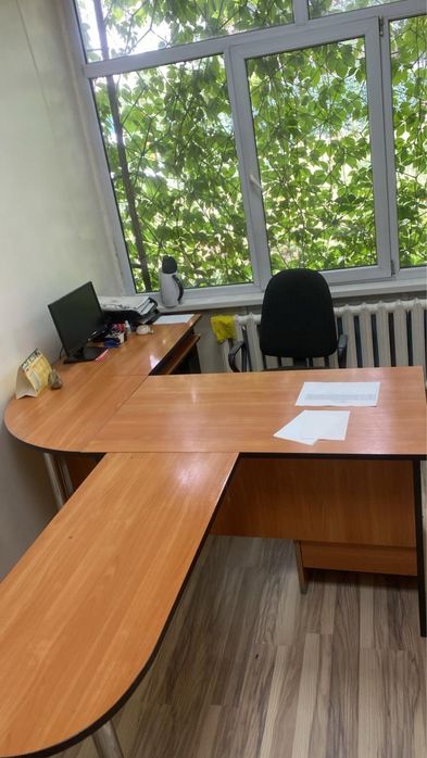 Продам два стола парой