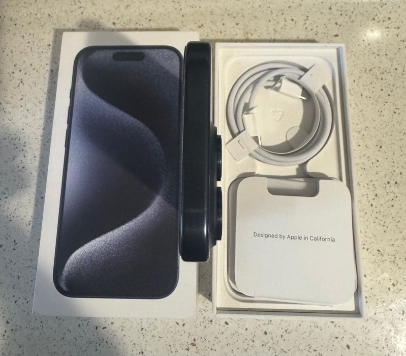 IPhone 15 Pro Blue  Neverlook !