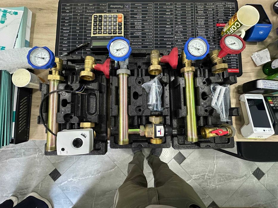 Коллекторы расходомерами для теплого пола  kollektor nasos sirkulatsiy