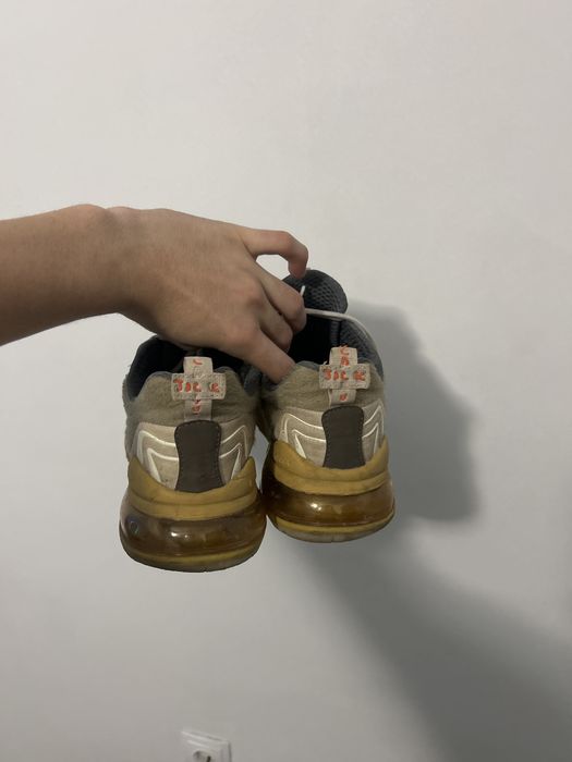 Nike air max 270 travis scott