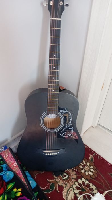 Gitara akustik razmeri 39