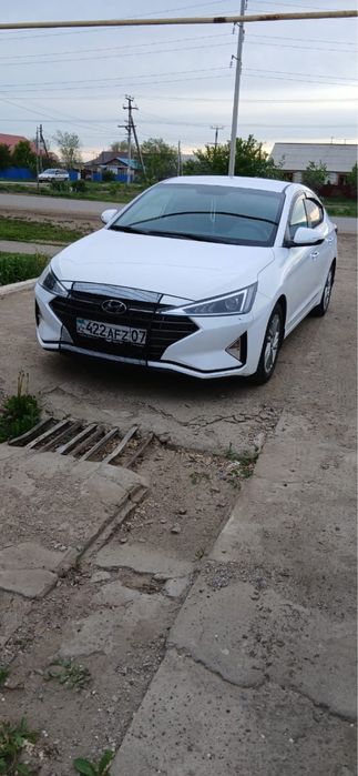 Hyundai Elantra 2020 продам