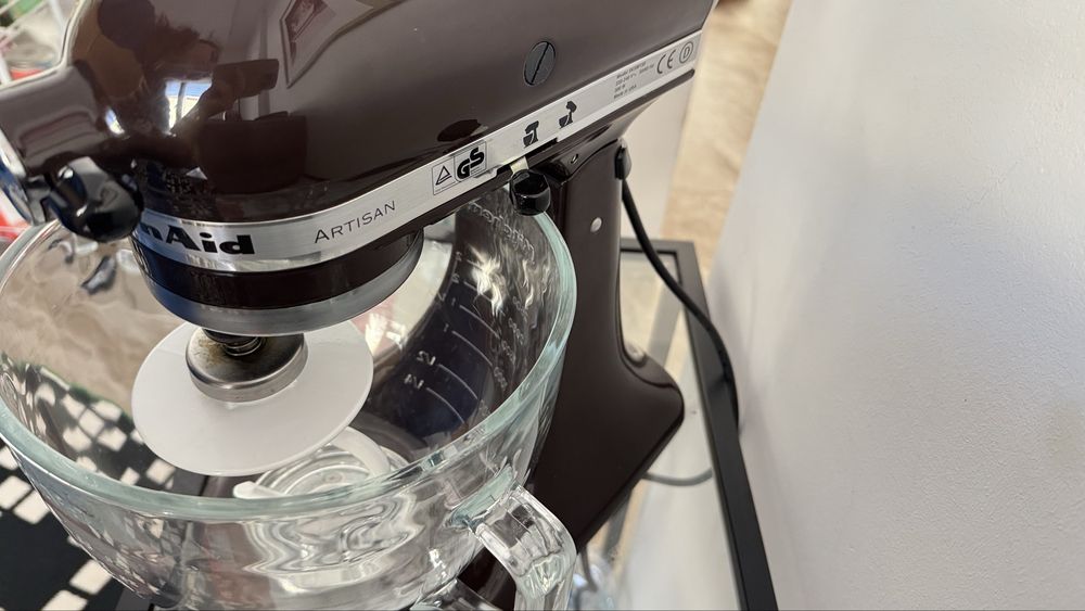 Mixer cu bol Kitchenaid artisan maro