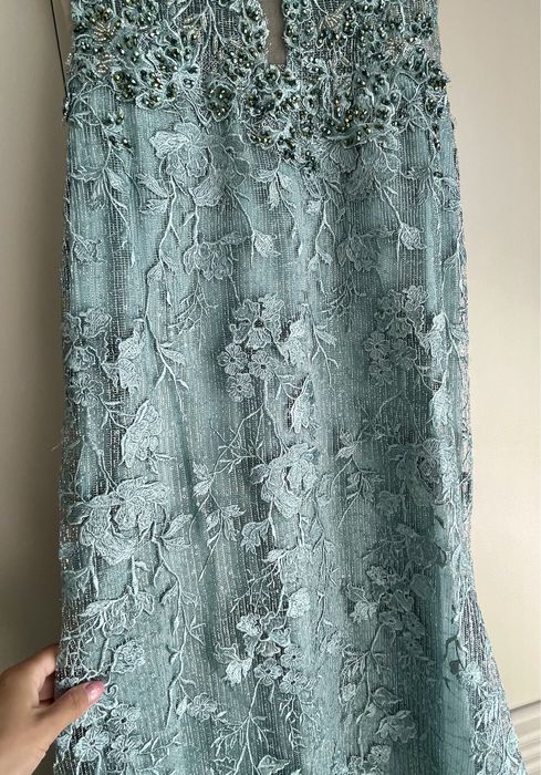 Официална рокля