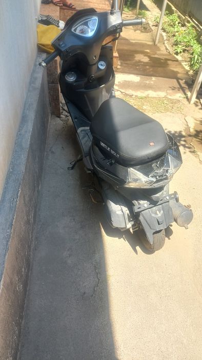 Продам мопед bettle bolt 125 кубов