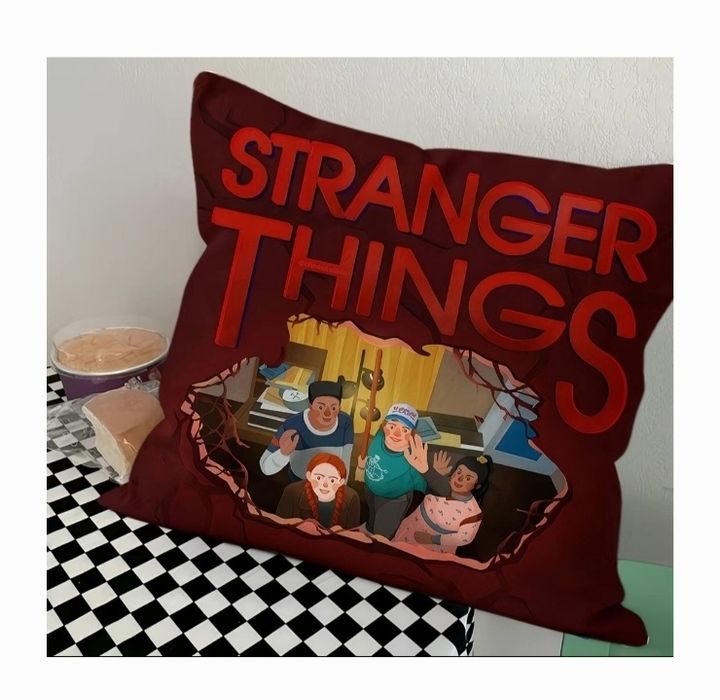 Подушка декоративная, Stranger things