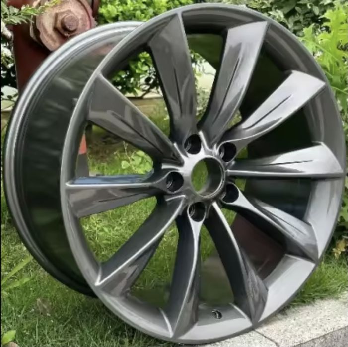 Джанти Тесла 18" 5х114.3 J8.5 ЕТ35 ЦО64