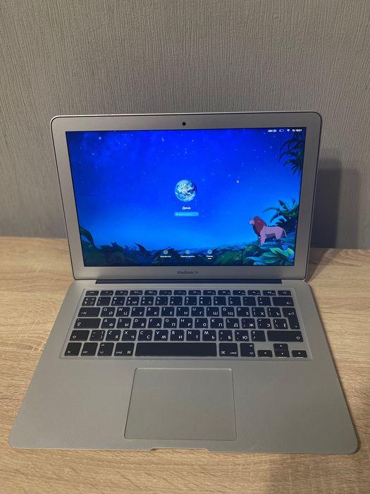 Продам MacBook air 13 2017