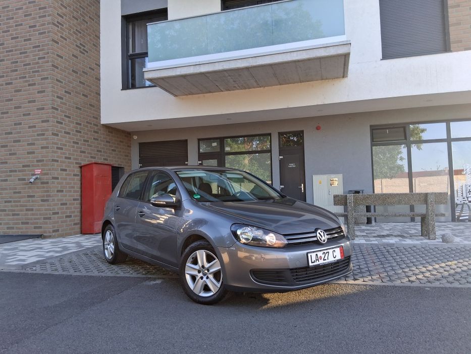 VOLKSWAGEN Golf 2010