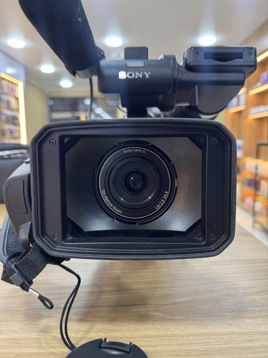 Профессиональная видеокамера Sony DSR-SD1000
