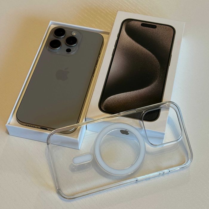 Vând iPhone 15 Pro, 128 GB, Natural Titanium + husă originală