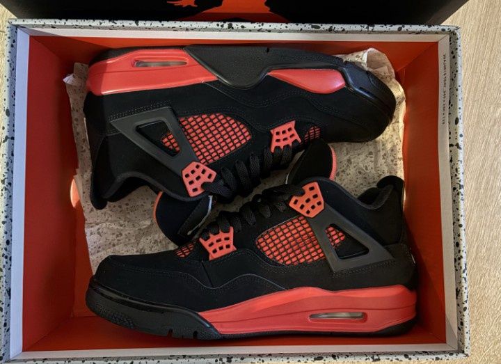 Adidași Air Jordan 4 Red Thunder