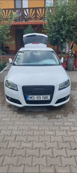 Vând Audi A3 an 2012.12.12.motor 2000cm3 ,140CP .hatchback