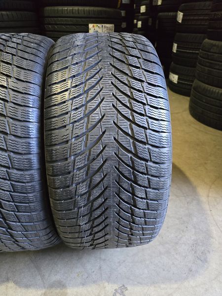 255/40/19//245/40/19 NOKIAN
