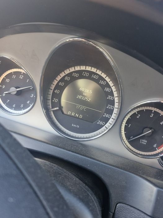 Mercedes E220 CDI
