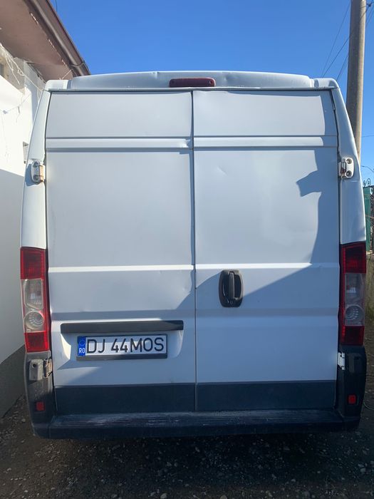 Vând schimb cu basculabila 3,5t