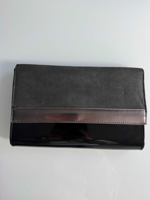 Дамска черна чанта