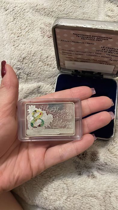 Продам монету 100 тенге