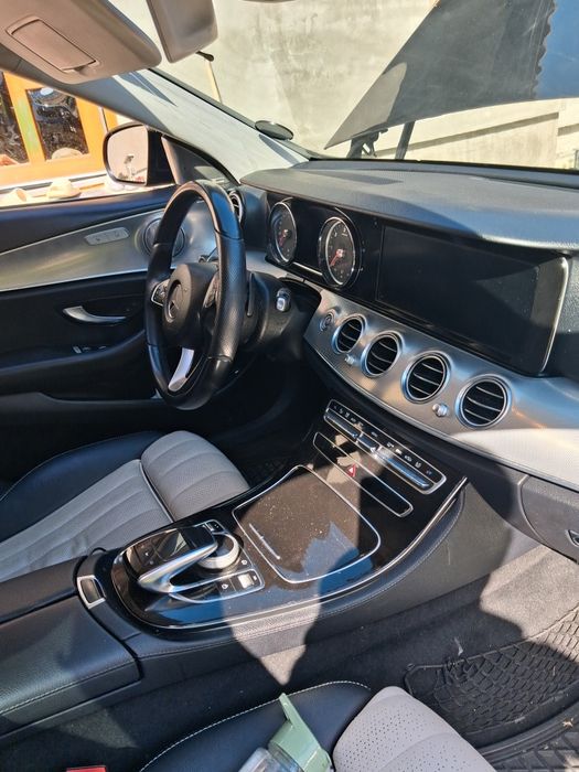 Vand mercedes eclass 14300 Euro  fiscal pe loc merita văzut mașina cu consum mic am schimbat motorul