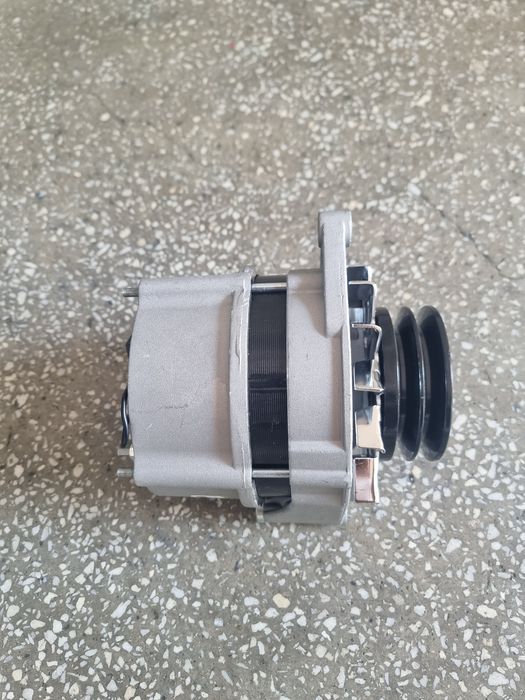 Alternator combina tractor John Deere