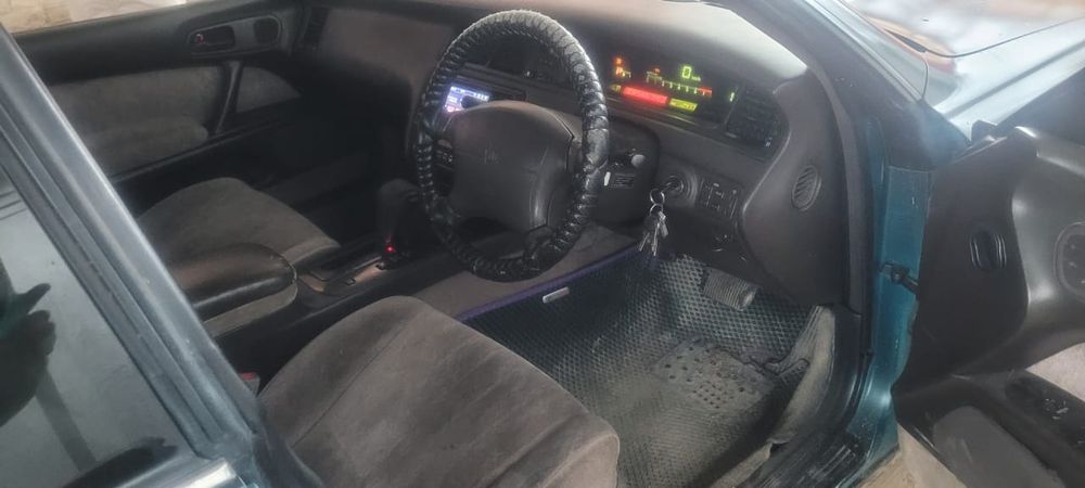 Тойота Виндом правый руль