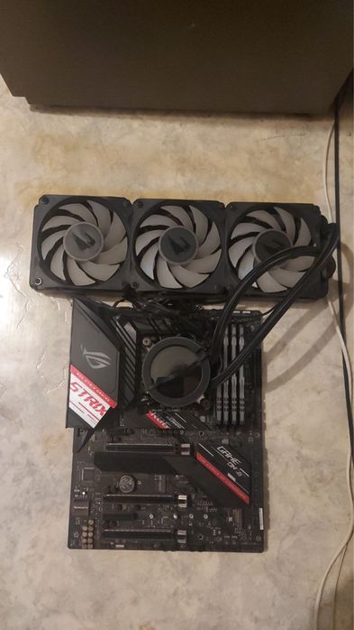 Продам комплект i7 10700KF