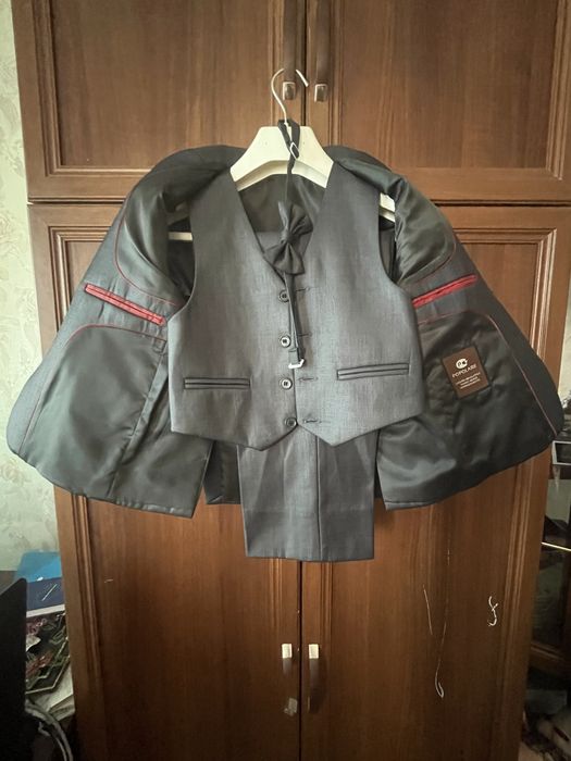 Детский костюм «четверка».