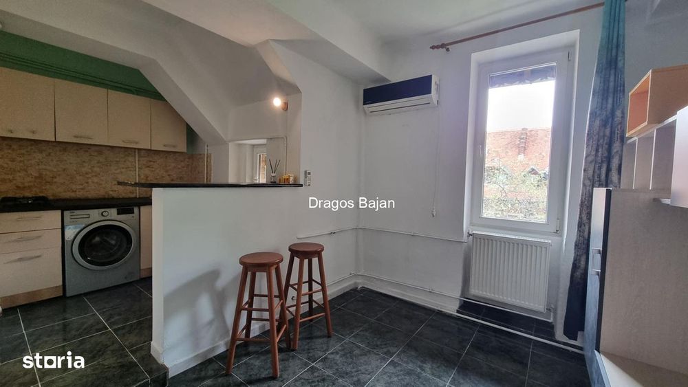 Lahovari // Creditabil // 17mp