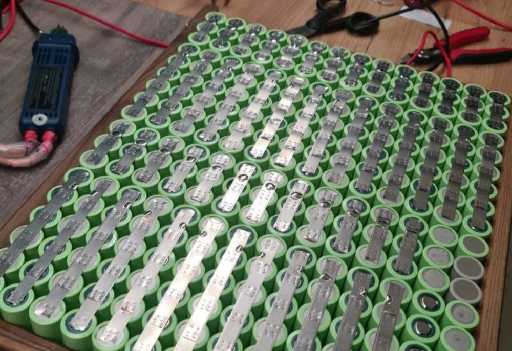 Mopedlarga li ion batareka terish