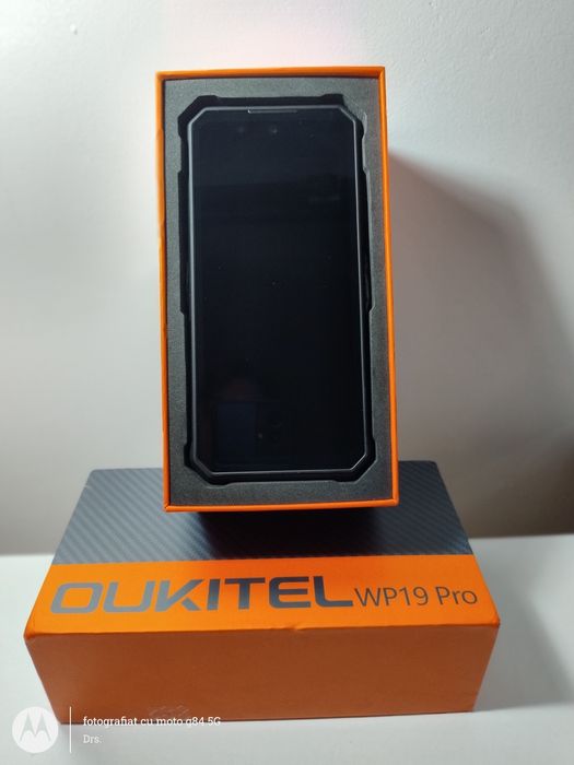 Telefon OUKITEL de vânzare!