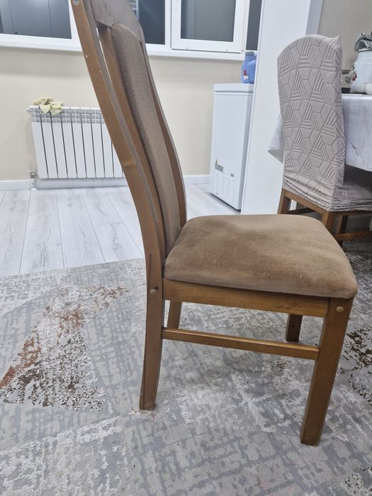 Продам стулья в гостиную